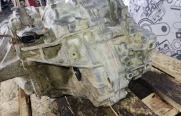 Привод передний левый для Toyota RAV4 2018 года на фотографиях