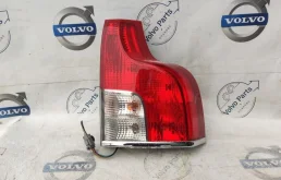 Фонарь правый для Volvo XC90 2009 года на фотографиях