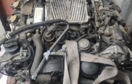 Двигатель для Mercedes-Benz C class 2010 года на фотографиях