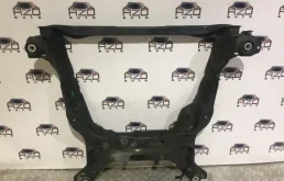 Подрамник двигателя для Volvo S80 2013 года на фотографиях