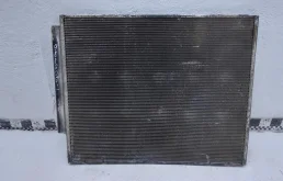 Радиатор кондиционера для Toyota Land Cruiser 2012 года на фотографиях