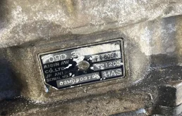 АКПП для Porsche Cayenne 2004 года на фотографиях