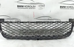 Решетка переднего бампера для Suzuki Grand Vitara 2006 года на фотографиях