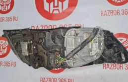 Фара ксенон левая для Volvo S40 2011 года на фотографиях