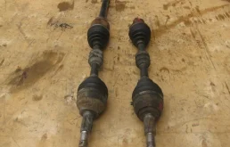 Привод передний правый для Nissan Teana 2006 года на фотографиях