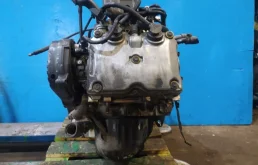 Двигатель без навесного для Subaru Legacy 1996 года на фотографиях