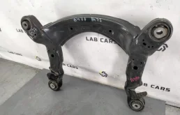 Подрамник двигателя для Audi A6 2008 года на фотографиях