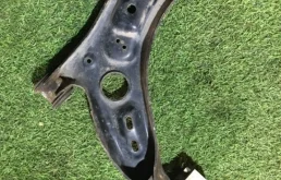 Рычаг передний левый нижний для Skoda Octavia на фотографиях