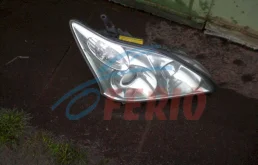 Фара правая для Lexus RX 2008 года на фотографиях