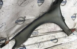 Крыло правое для Volvo S80 2009 года на фотографиях
