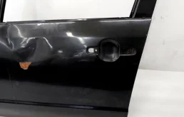 Дверь передняя левая для Suzuki SX4 2009 года на фотографиях