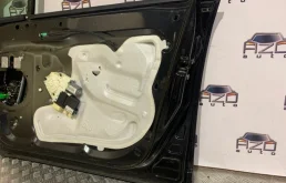 Двери для Citroen C4 2008 года на фотографиях