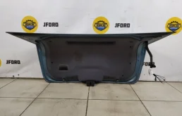 Крышка багажника для Volvo S40 2012 года на фотографиях