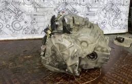 Привод передний левый для Toyota RAV4 2010 года на фотографиях