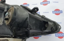 Фара левая для Nissan Teana 2018 года на фотографиях