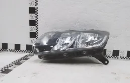 Фара ксенон левая для Renault Logan 2018 года на фотографиях