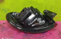 Фонарь правый для Volkswagen Tiguan 2009 года на фотографиях