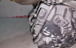 Генератор для BMW 5er 2004 года на фотографиях