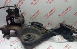 Рычаг продольный задний левый для Nissan X-Trail 2014 года на фотографиях