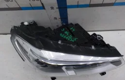 Фара правая для BMW X3 2019 года на фотографиях