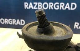 Рулевая рейка для Skoda Octavia 2008 года на фотографиях