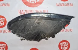 Фара правая для Volvo S40 2012 года на фотографиях