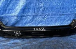 Бампер для Nissan X-Trail 2005 года на фотографиях