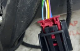 Зеркало заднего вида (в салоне) для Volkswagen Tiguan 2008 года на фотографиях