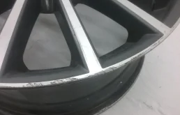 Диск колесный литой для Audi A5 2020 года на фотографиях