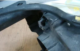 Фара левая для Toyota Camry 2015 года на фотографиях