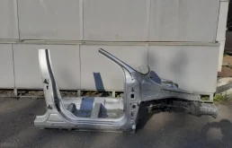 Четверть кузова передняя правая для Volvo XC60 на фотографиях