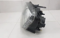 Фара ксенон левая для Renault Duster 2014 года на фотографиях