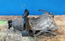 Редуктор заднего моста для Nissan Murano 2005 года на фотографиях