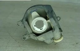 Противотуманка (ПТФ) передняя левая для Toyota Land Cruiser 2014 года на фотографиях