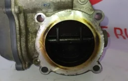 Дроссельная заслонка для Volkswagen Tiguan 2009 года на фотографиях