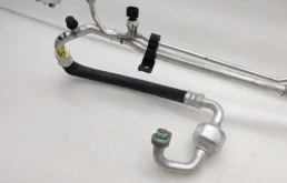 Трубка кондиционера для Hyundai Tucson 2015 года на фотографиях