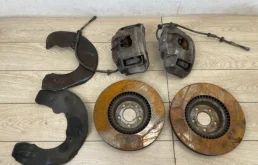 Суппорт передний левый для Audi A6 2014 года на фотографиях