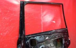 Дверь задняя правая для Toyota Land Cruiser 2012 года на фотографиях