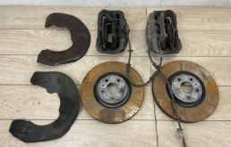 Суппорт передний левый для Audi A6 2014 года на фотографиях