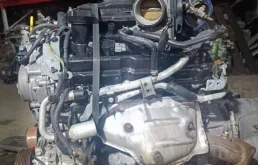 Двигатель для Nissan Fuga 2017 года на фотографиях