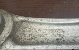 Рычаг передний левый верхний для BMW 5er на фотографиях