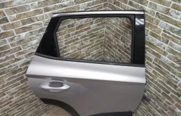 Дверь задняя правая для Hyundai Tucson 2021 года на фотографиях