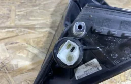 Стекла и зеркала для BMW 5er 2009 года на фотографиях