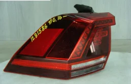 Фонарь внешний левый для Volkswagen Tiguan 2016 года на фотографиях