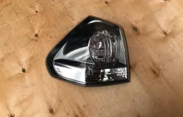 Фонарь правый для Lexus RX 2008 года на фотографиях