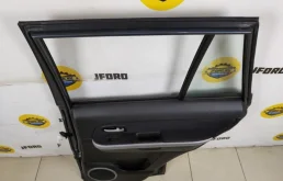 Дверь задняя правая для Suzuki Grand Vitara 2007 года на фотографиях