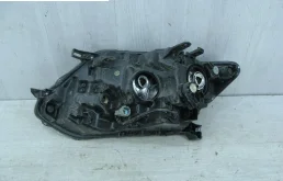 Фонарь правый для Nissan X-Trail 2021 года на фотографиях