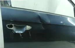 Дверь передняя правая для Volkswagen Passat 2011 года на фотографиях