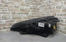 Фара правая для Porsche Macan 2015 года на фотографиях