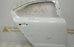 Дверь задняя правая для Skoda Octavia 2018 года на фотографиях